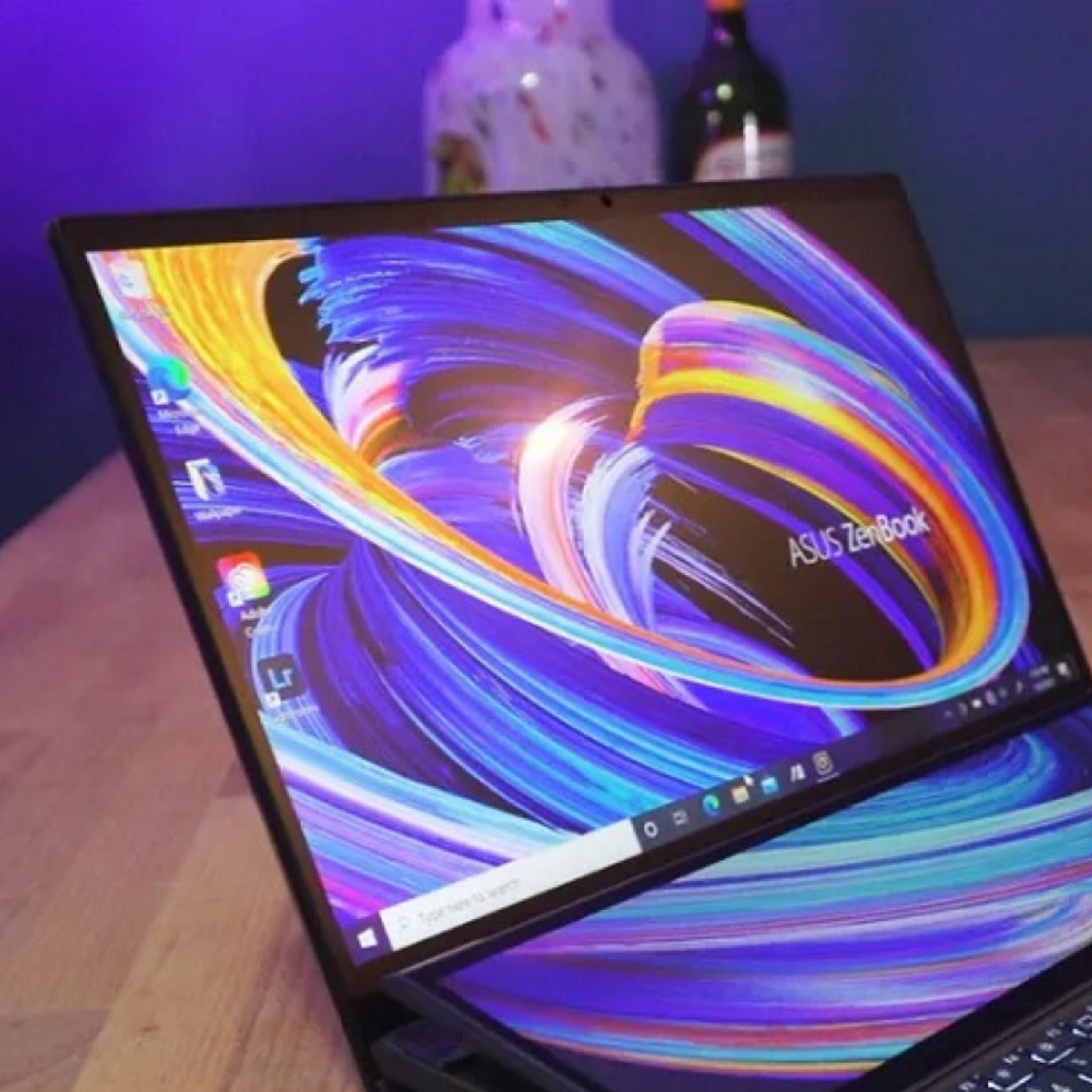 کاور مقایسه VivoBook و ZenBook ایسوس
