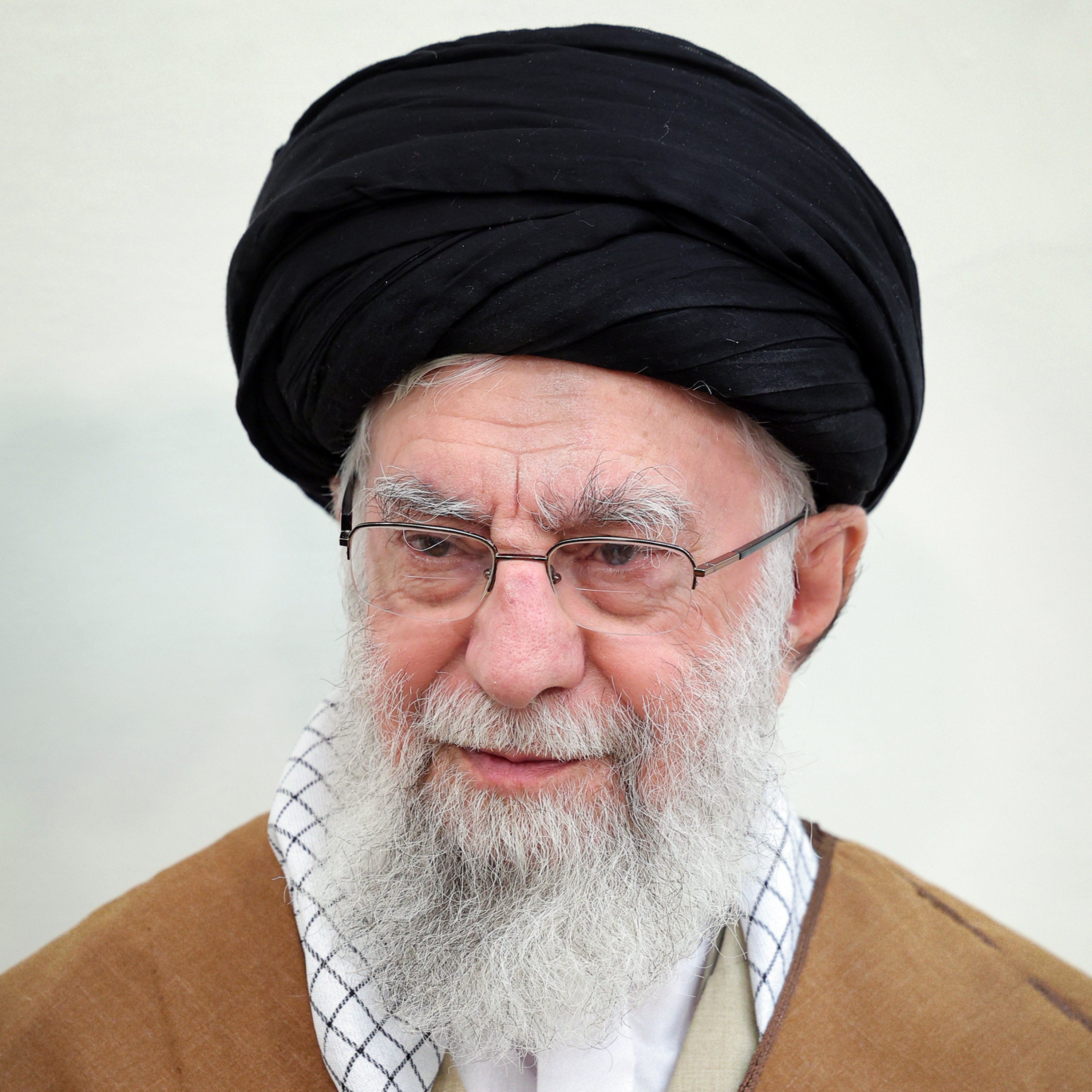 کاور دیدار جمعی از مسئولان ارشد سه قوه