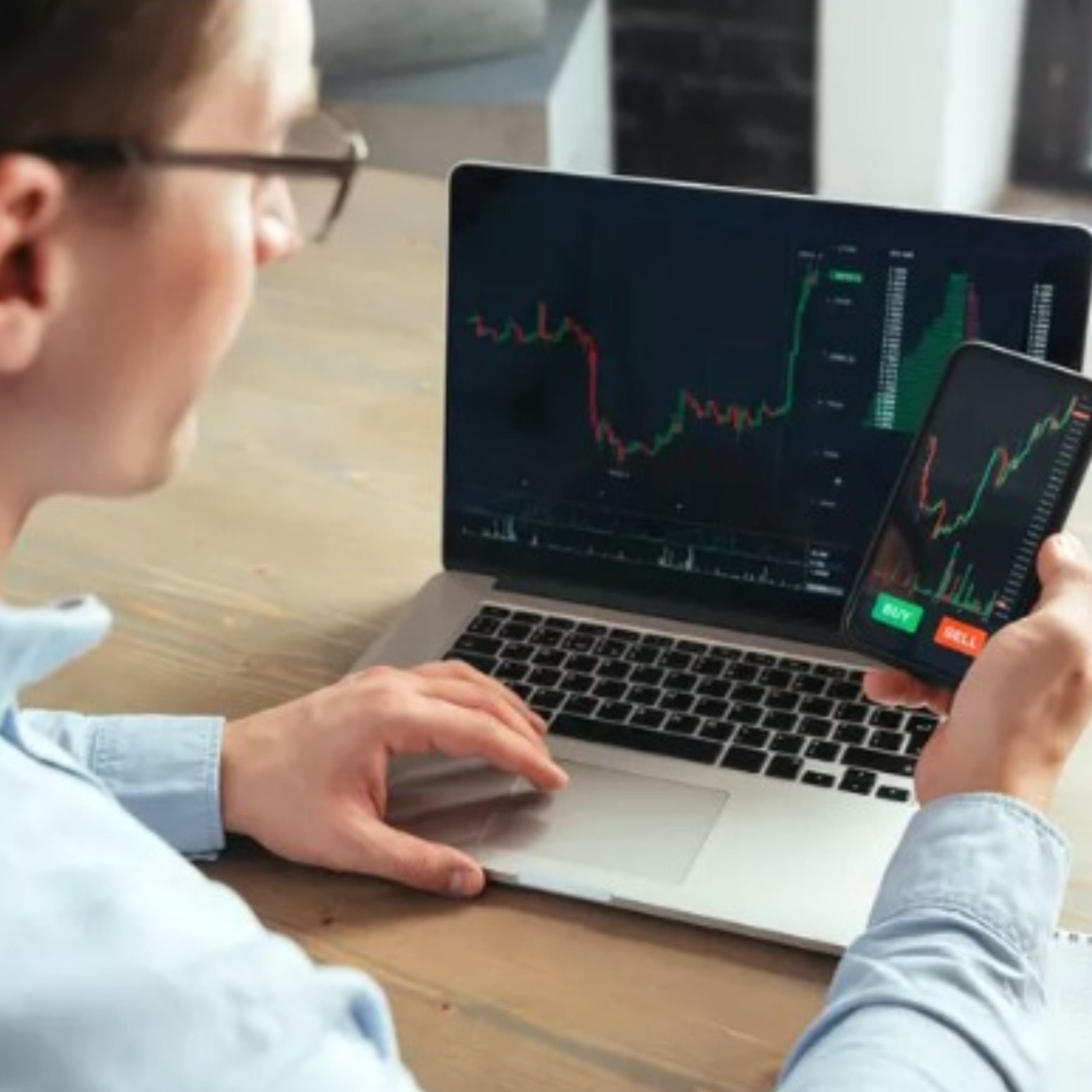 کاور بهترین سایت خرید و فروش بیت کوین