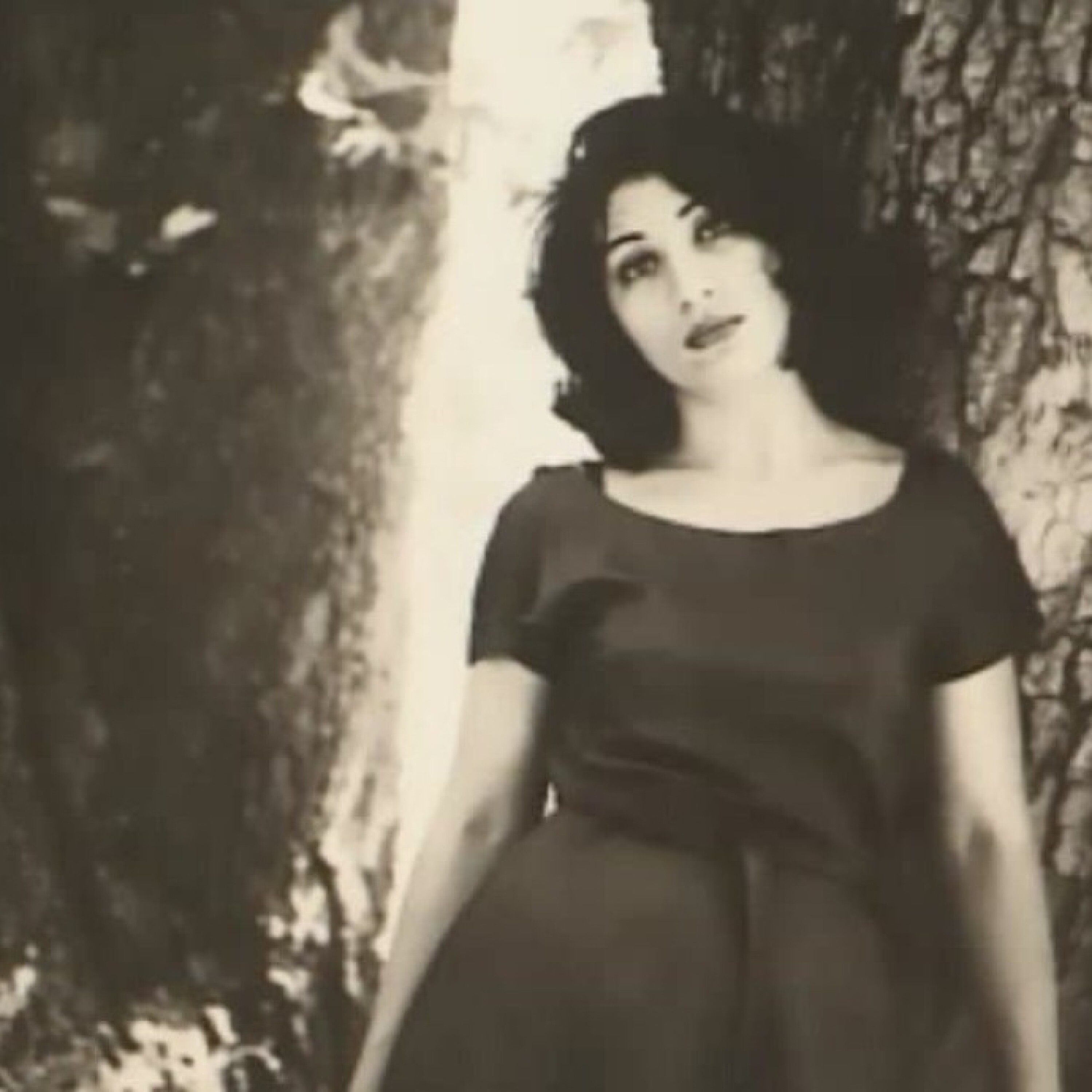 کاور فروغ فرخزاد