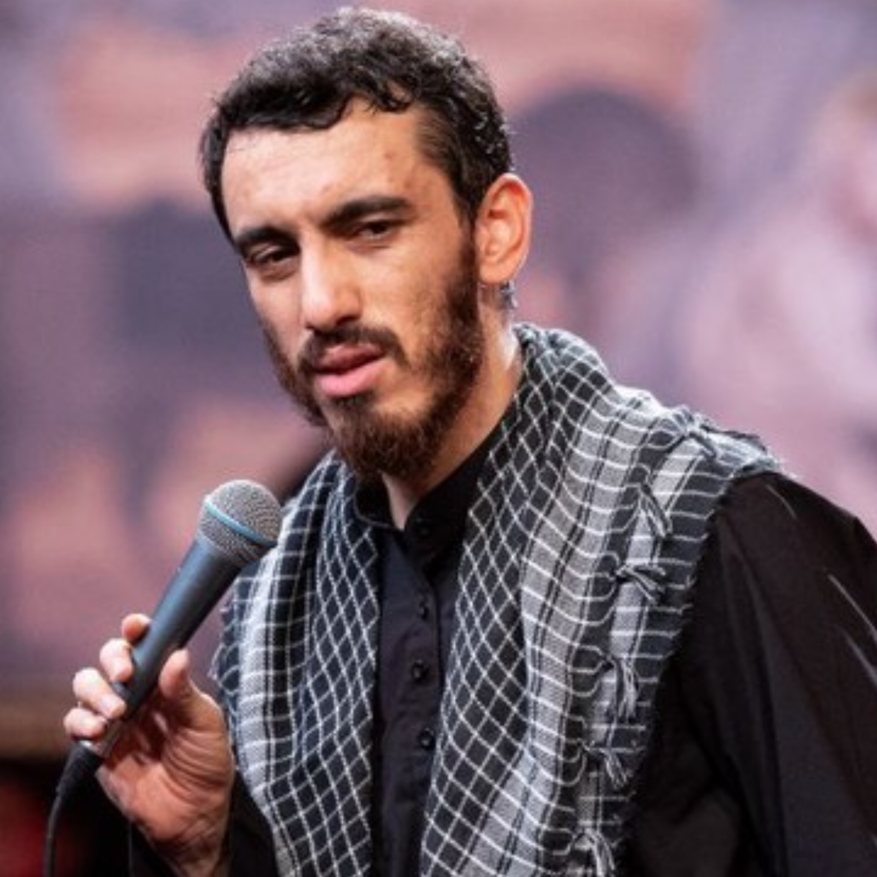 کاور علی تنها مونده