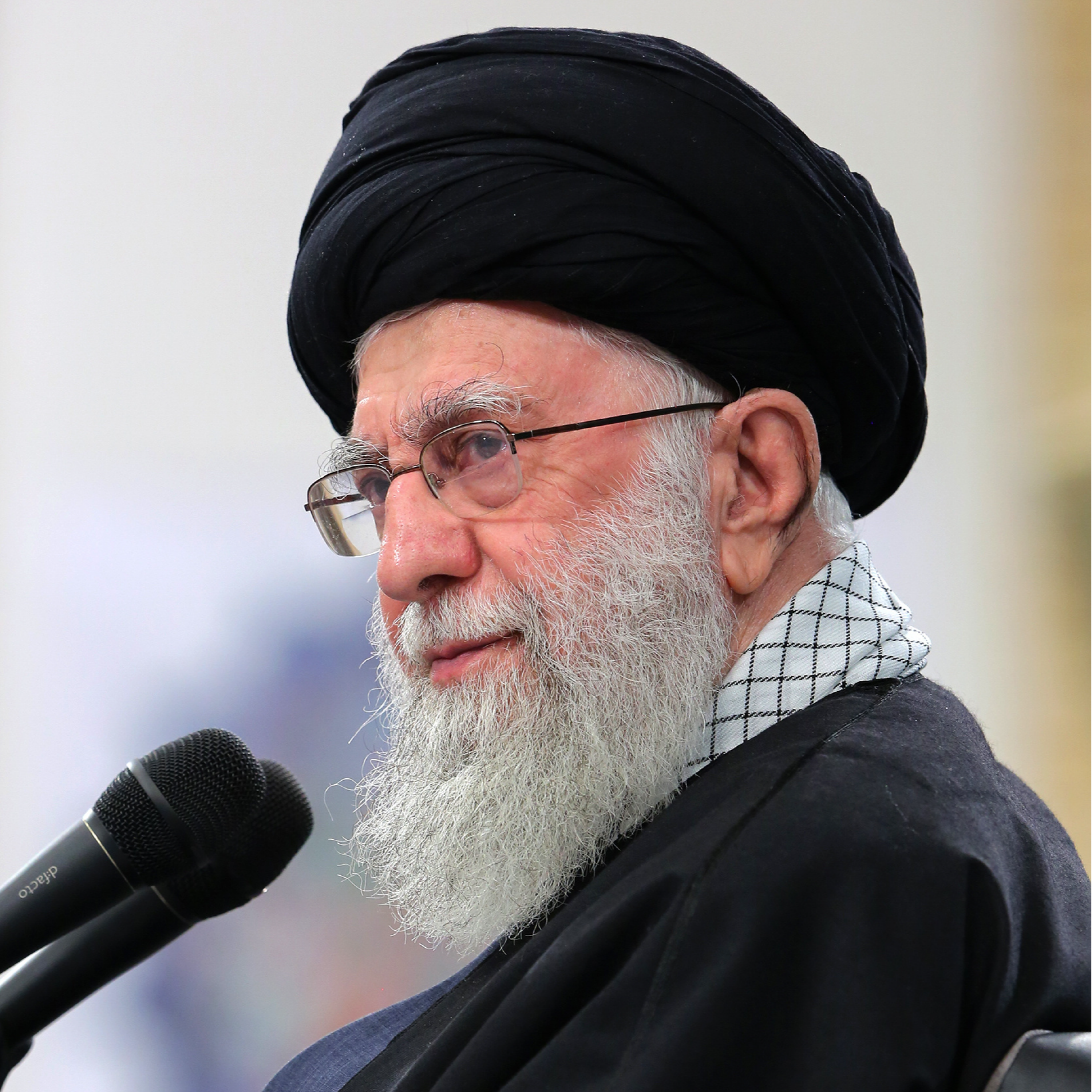 کاور دیدار رمضانی دانشجویان