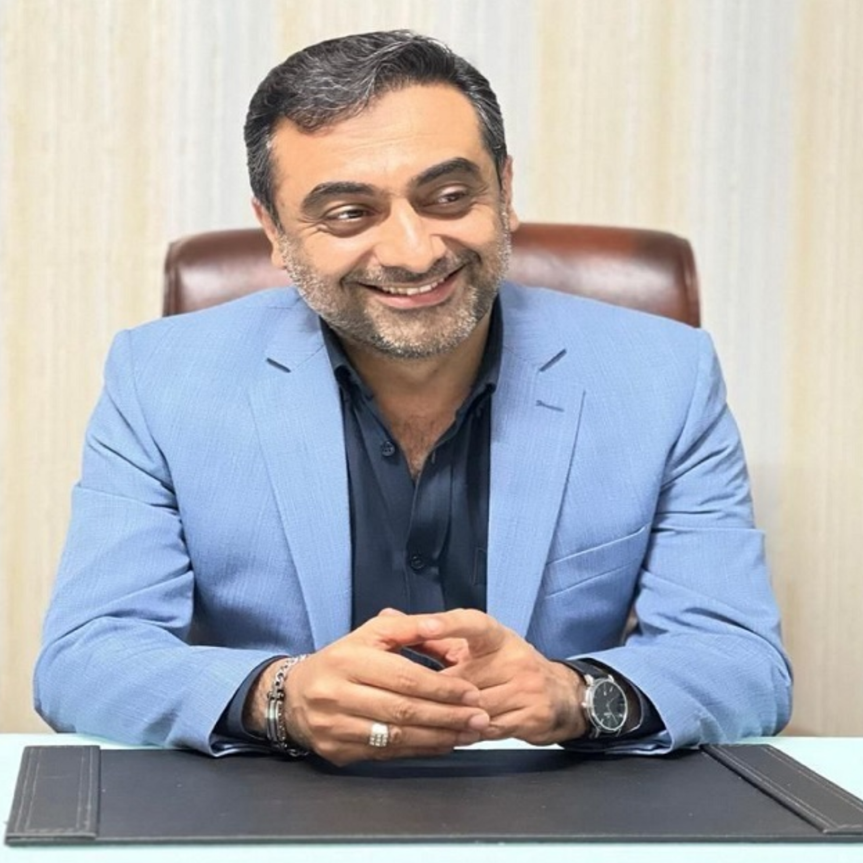 کاور دکتر راعی در همایش رونمایی از طرح هزارتار مخابرات استان تهران