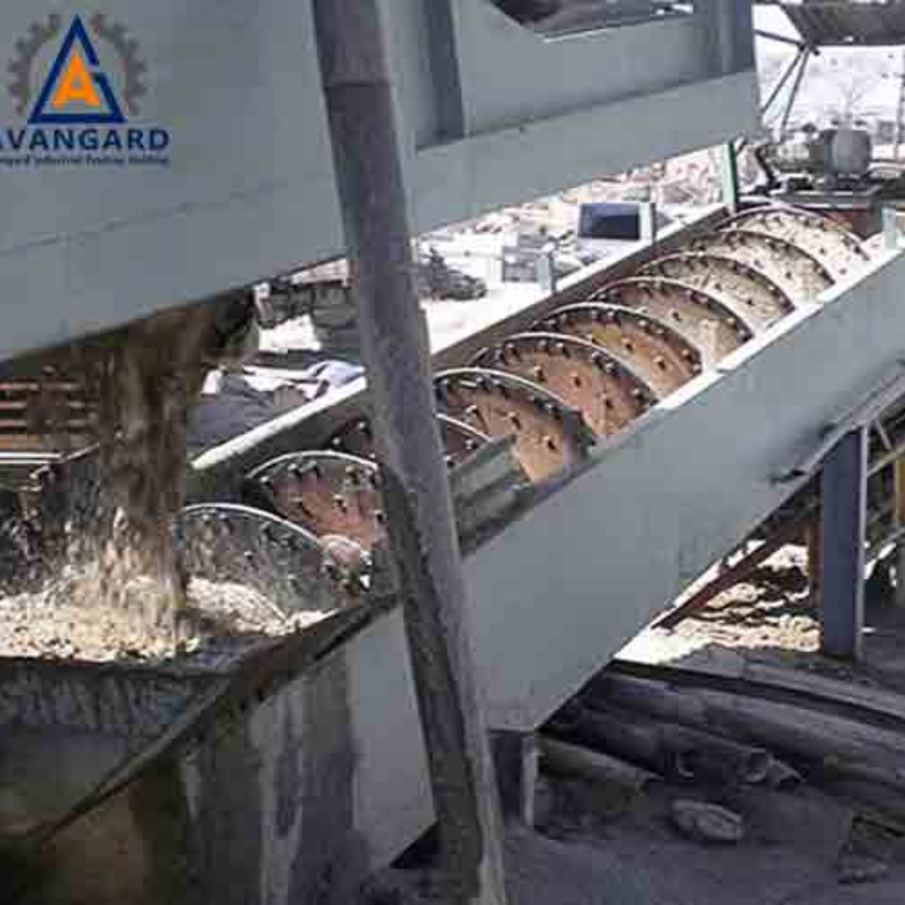 کاور آشنایی جامع با سیستم های شستشوی مواد معدنی: ماسه شور، اسکرو، تیکنر، فیلترپرس
