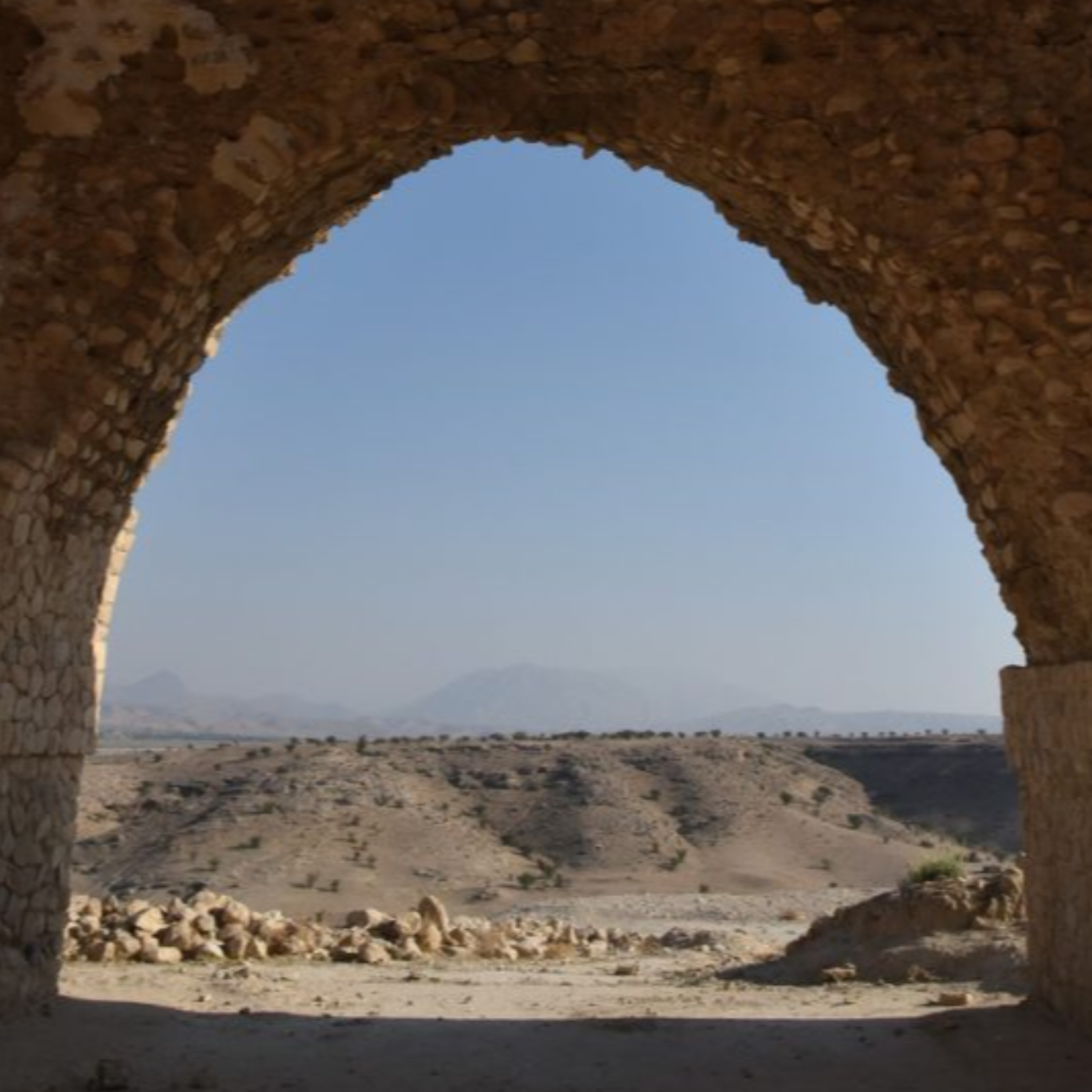 کاور ویرانه اول - دیباچه