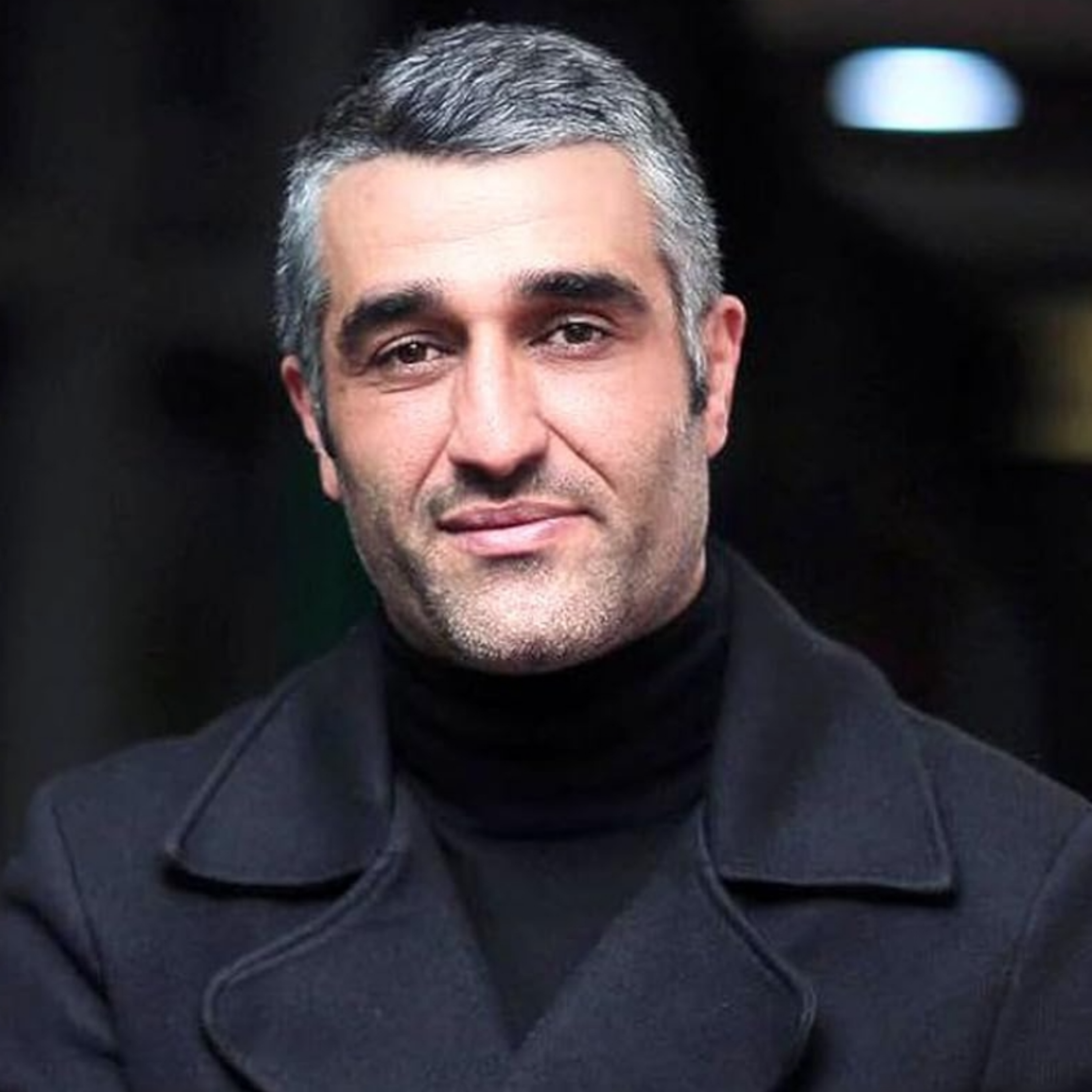 کاور زندگینامه پژمان جمشیدی