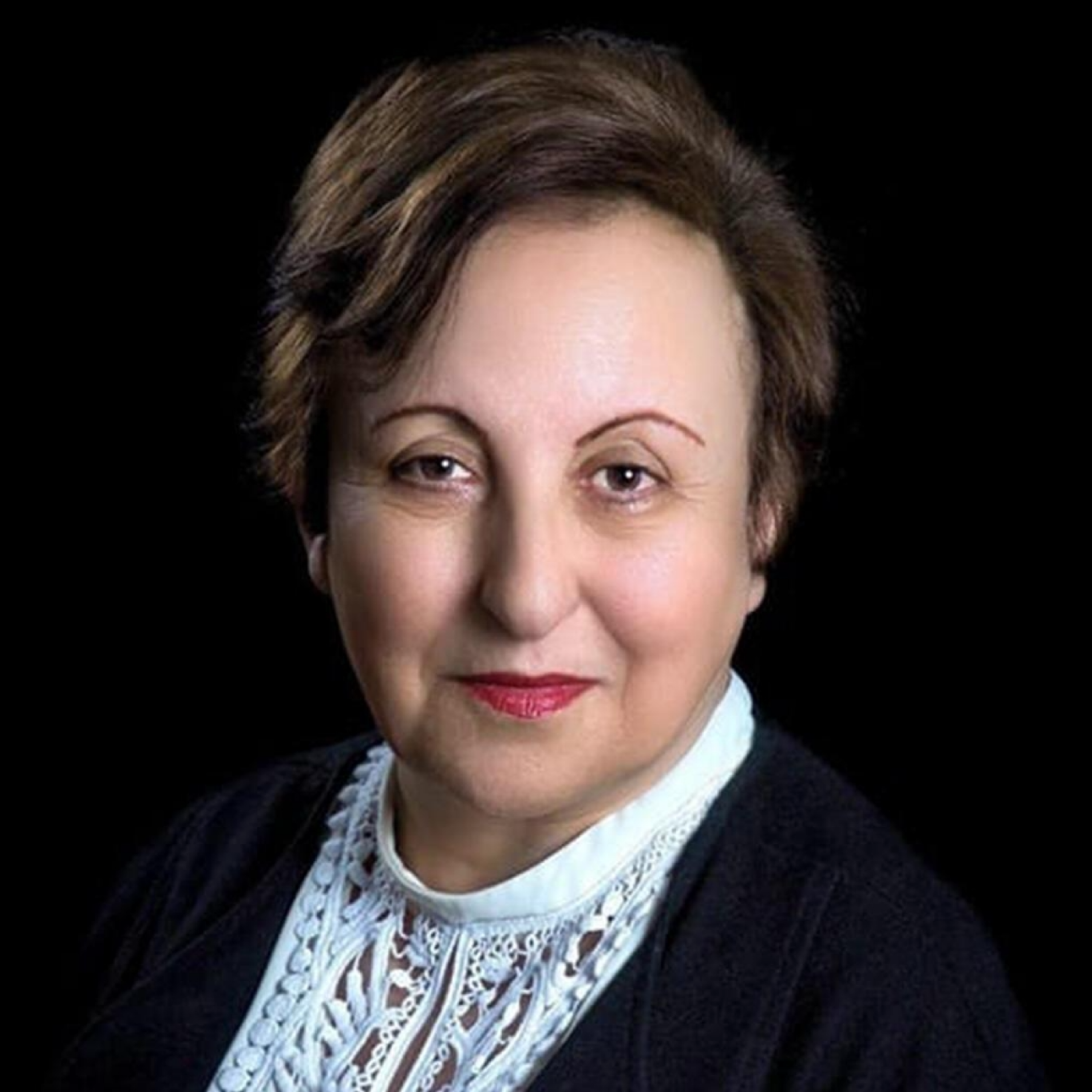 کاور زندگینامه شیرین عبادی