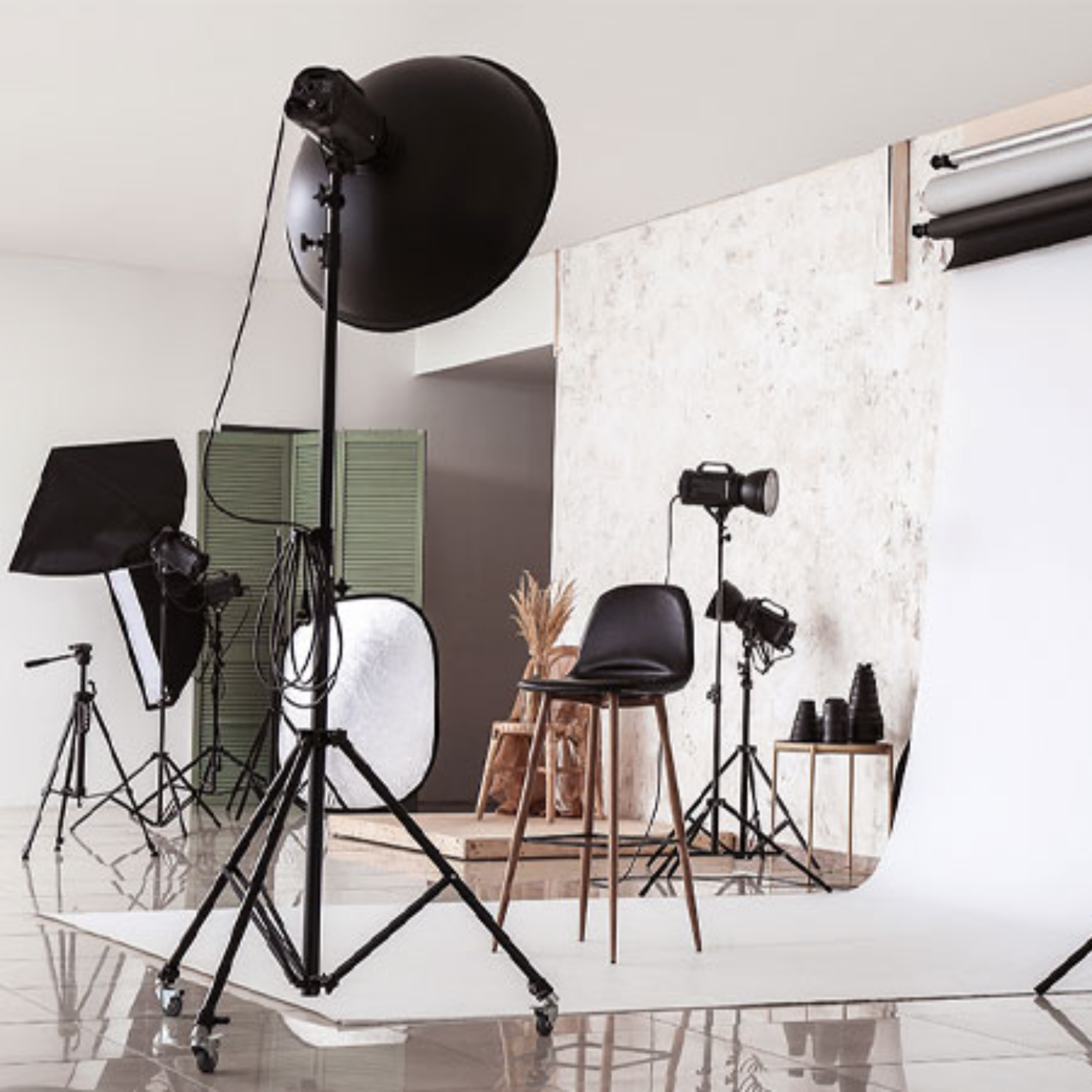 کاور Best 8 product photography studios in tehran