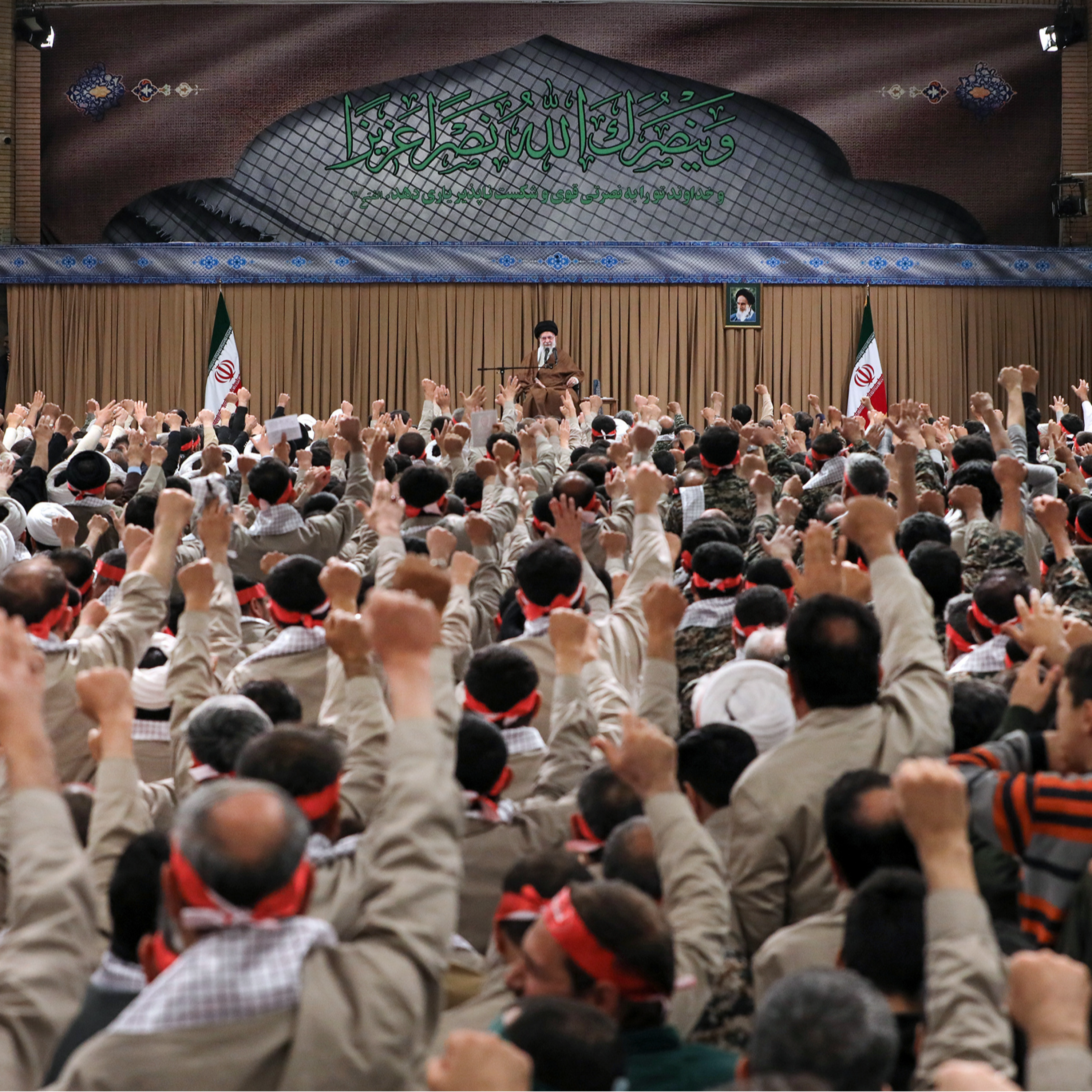 کاور دیدار بسیجیان