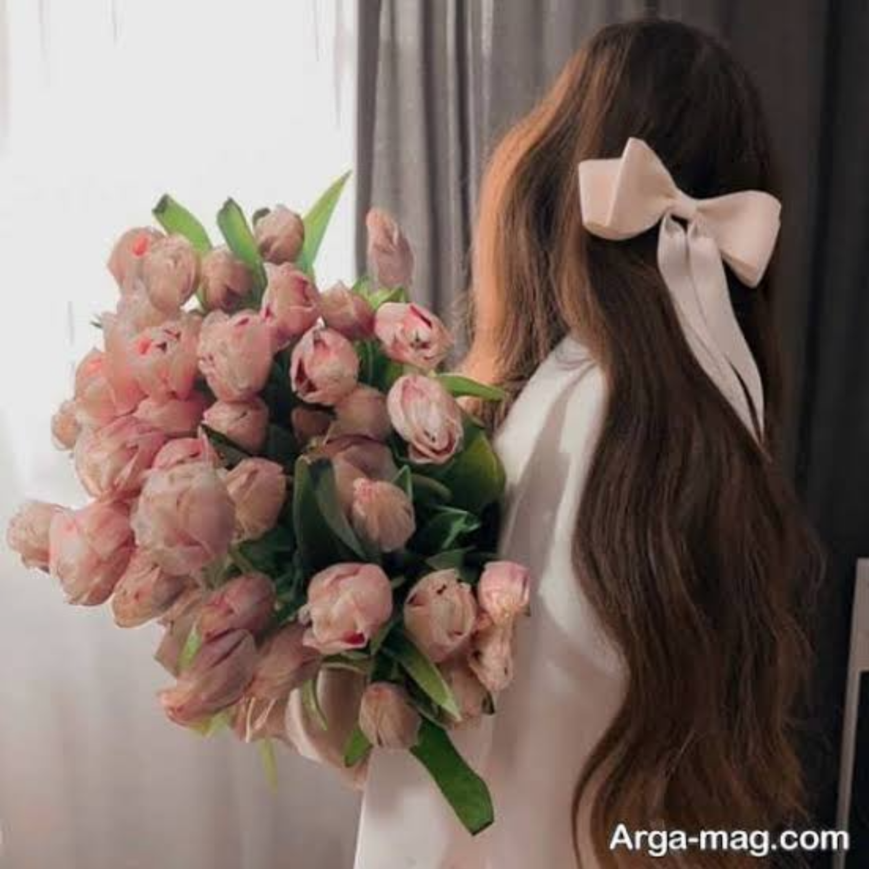 کاور 14_زن آینده ( بربلندترین شاخسار بلبلی می خواند)