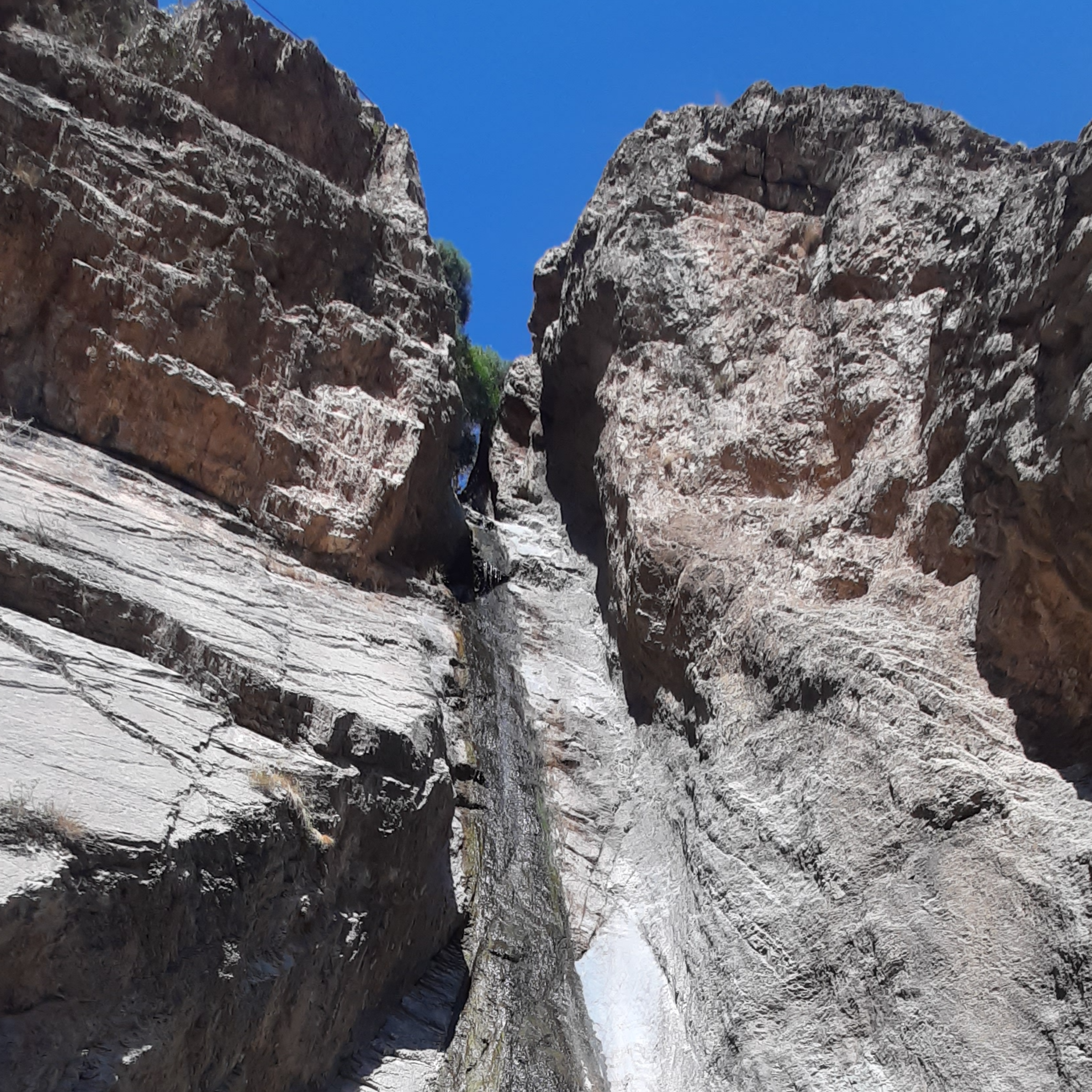 کاور آبشار رندان