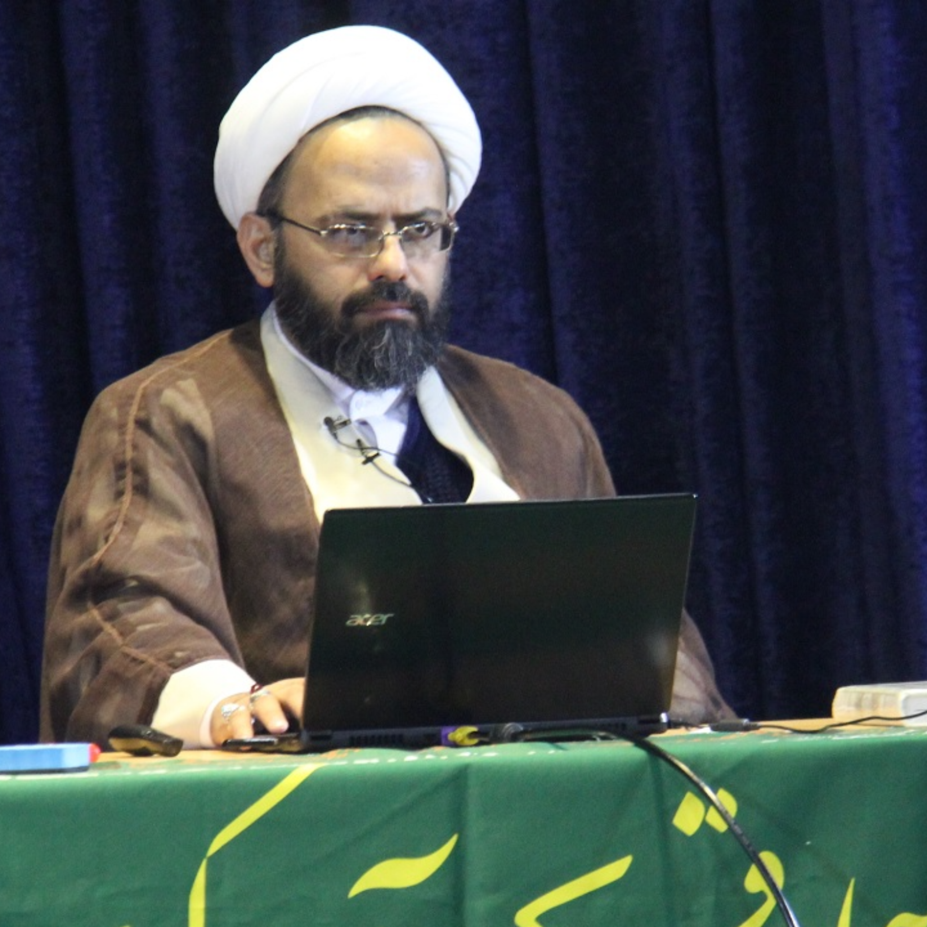 کاور آموزش تدبر در سوره حجرات - بخش 2 (فایل ۲2 از سطح ۶)