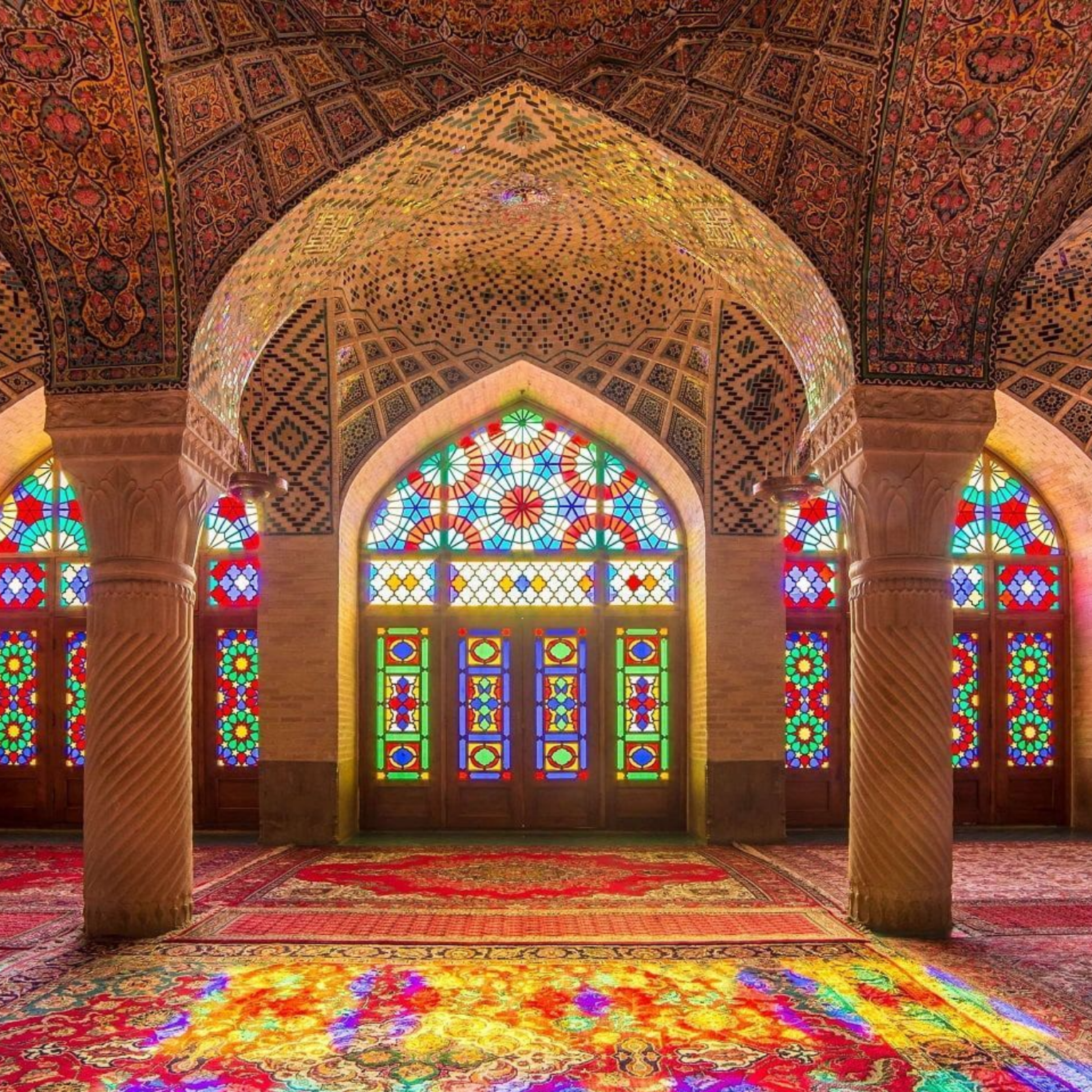 کاور گفتگو با آقای مهندس احسان مؤذن