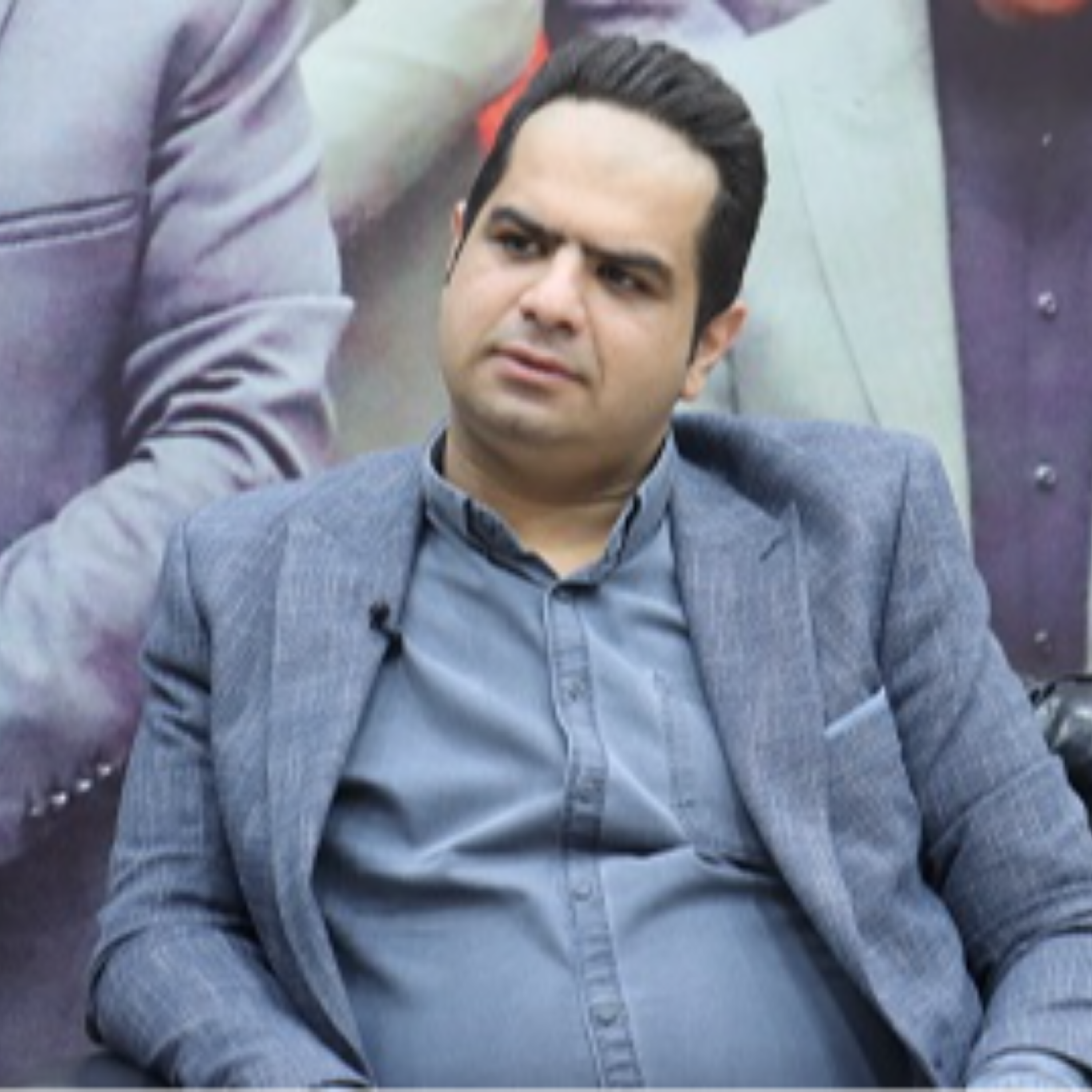 کاور دانش زیادتر درآمد کمتر