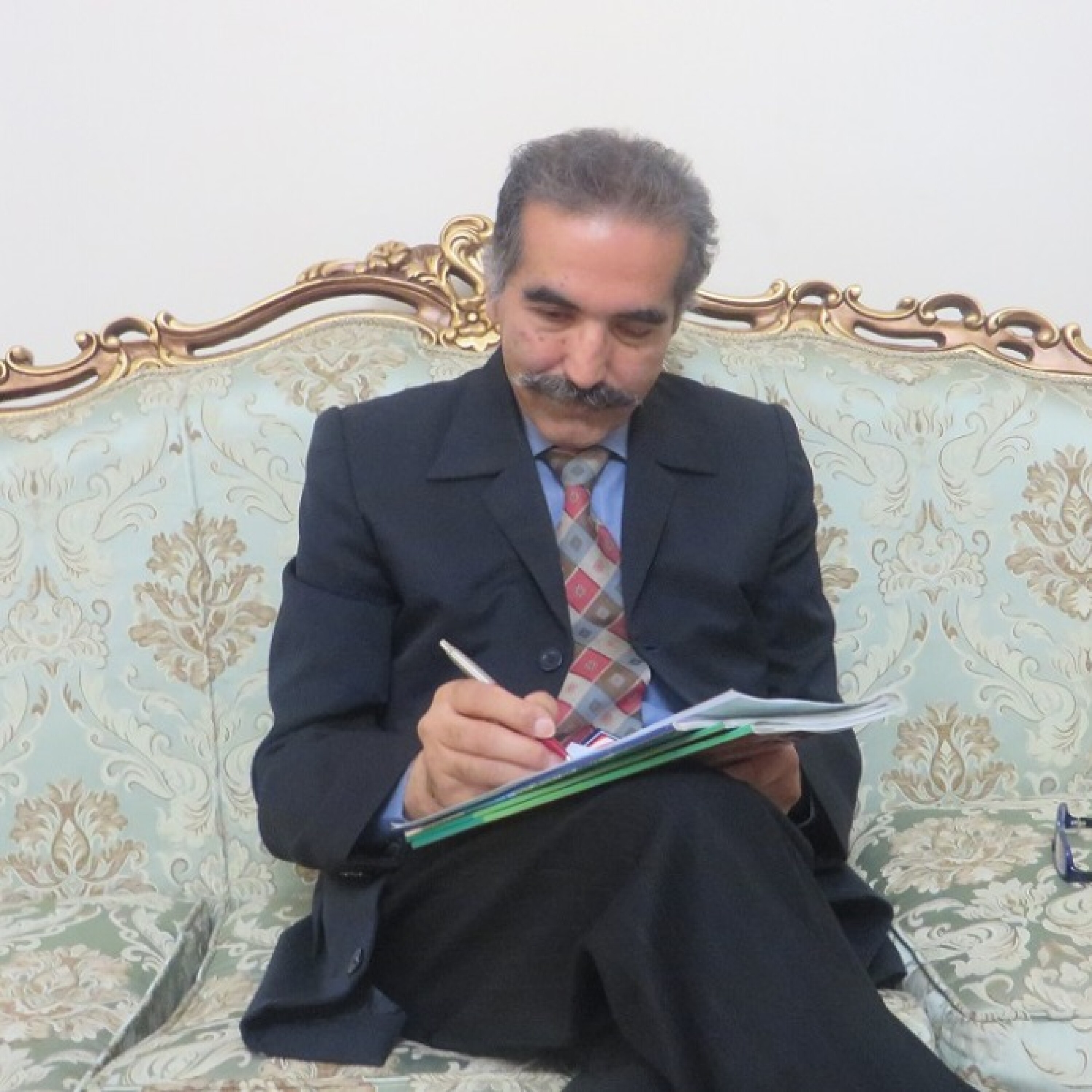 علی بهزاد، روزنامه نگاری که برای مهرورزی آفریده شد