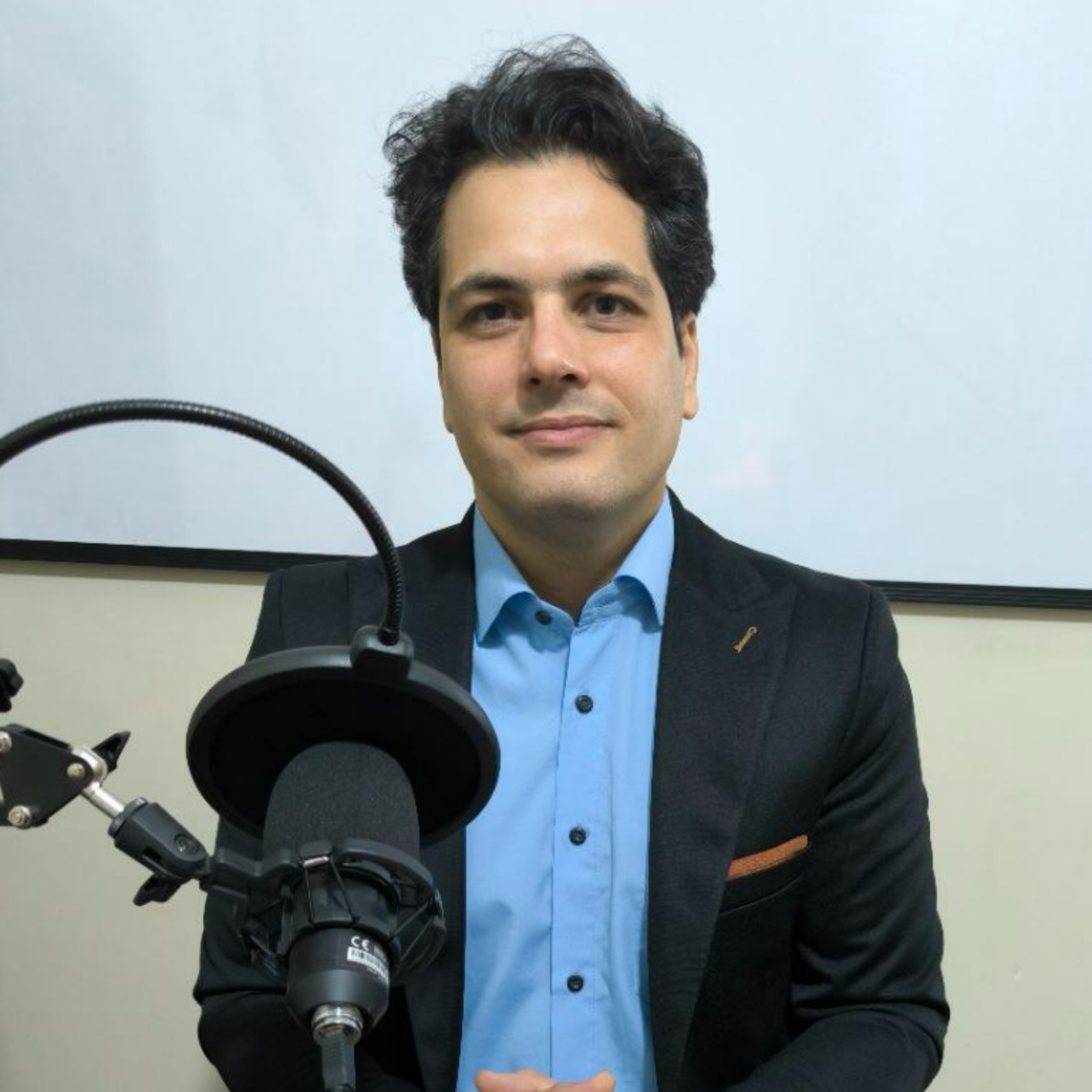 کاور پادکست 1- رادیو عشق و خودآگاهی