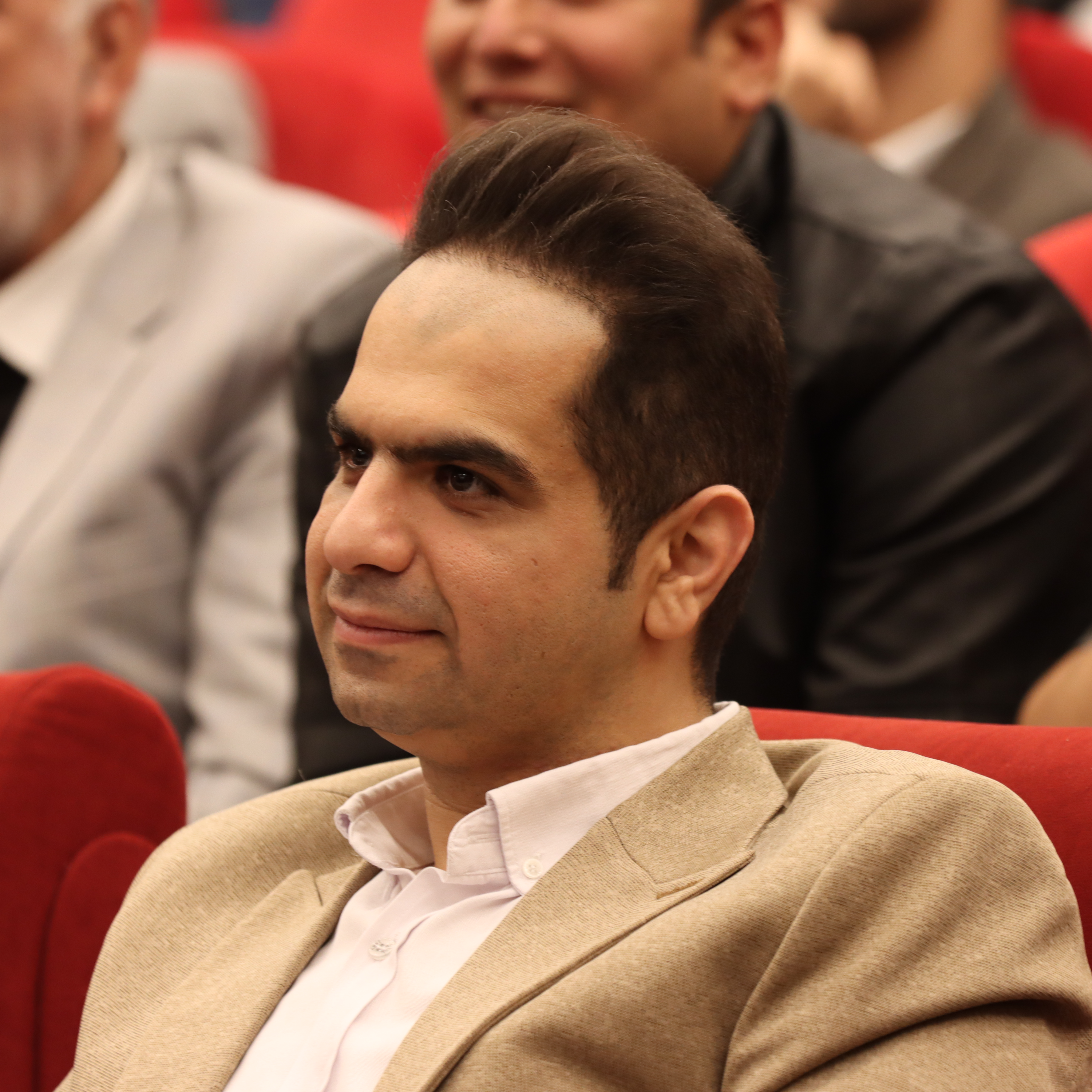 کاور کاریزمای تجاری