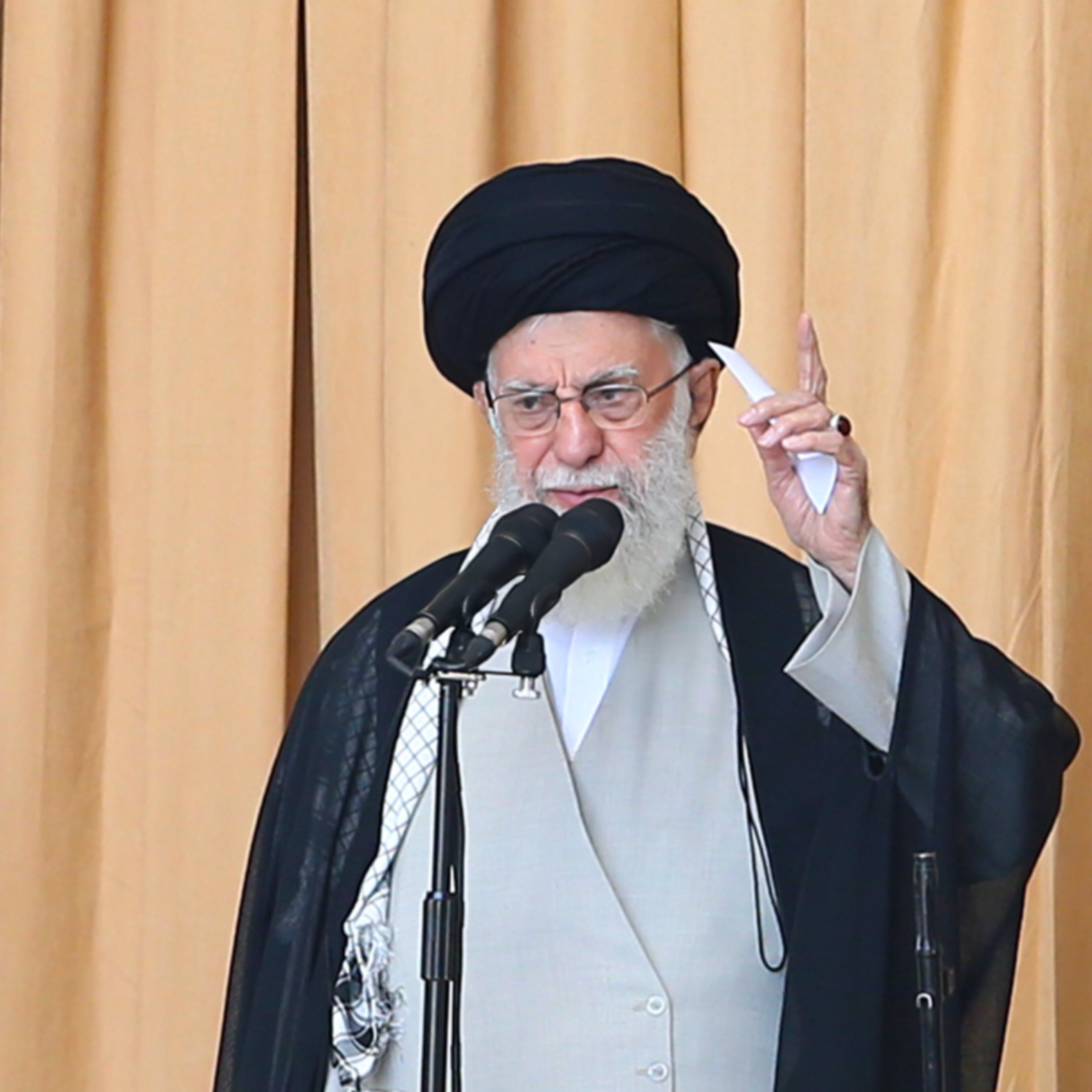 کاور خطبه‌های نماز جمعه تهران