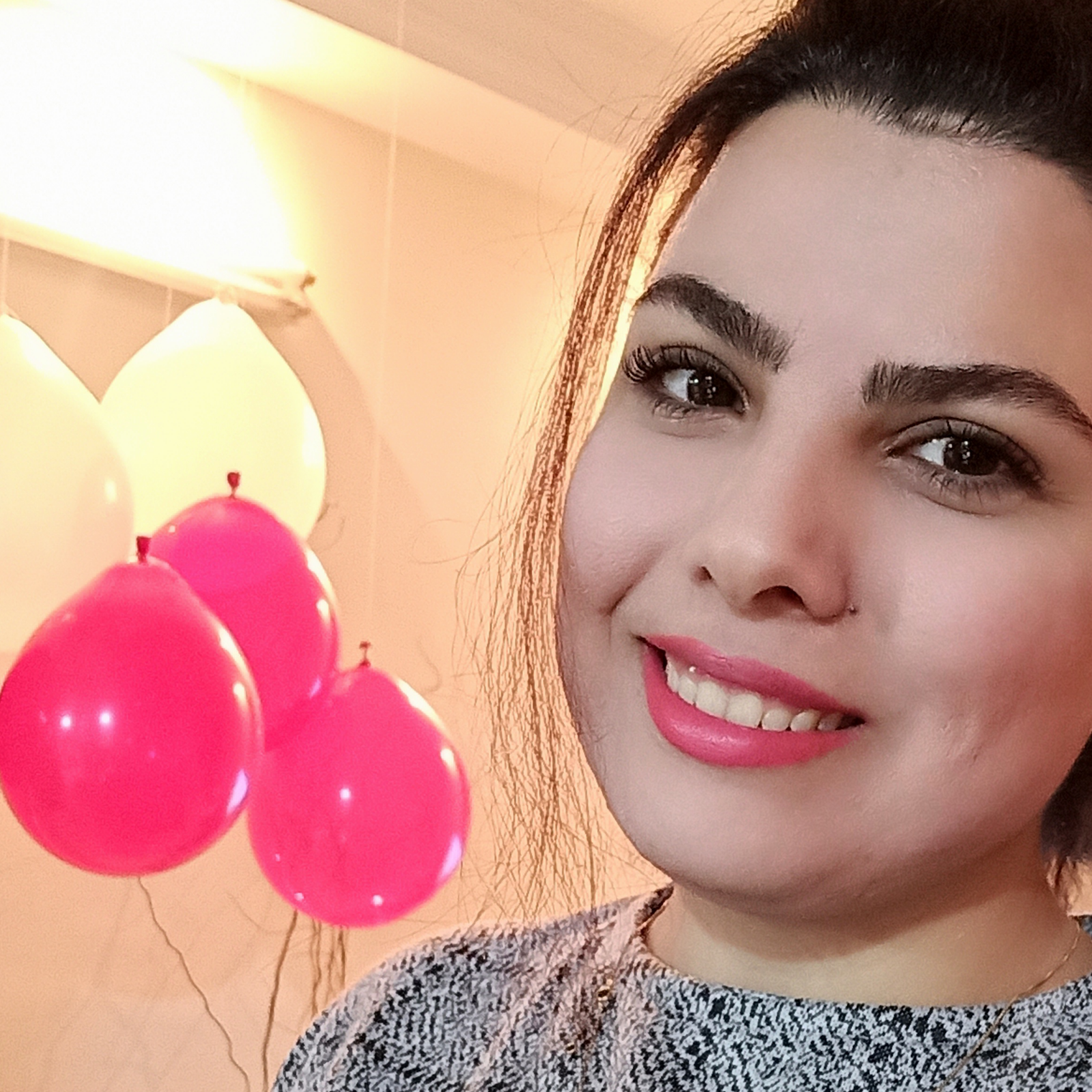کاور محدثه ام