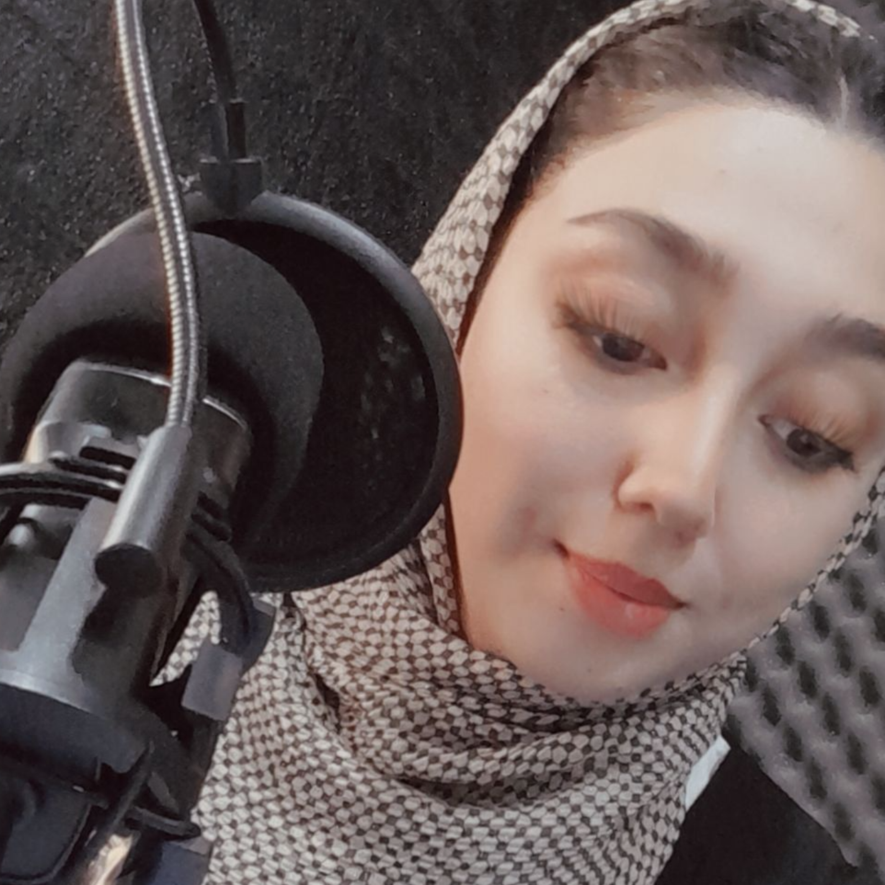 کاور آتنا کمندانی