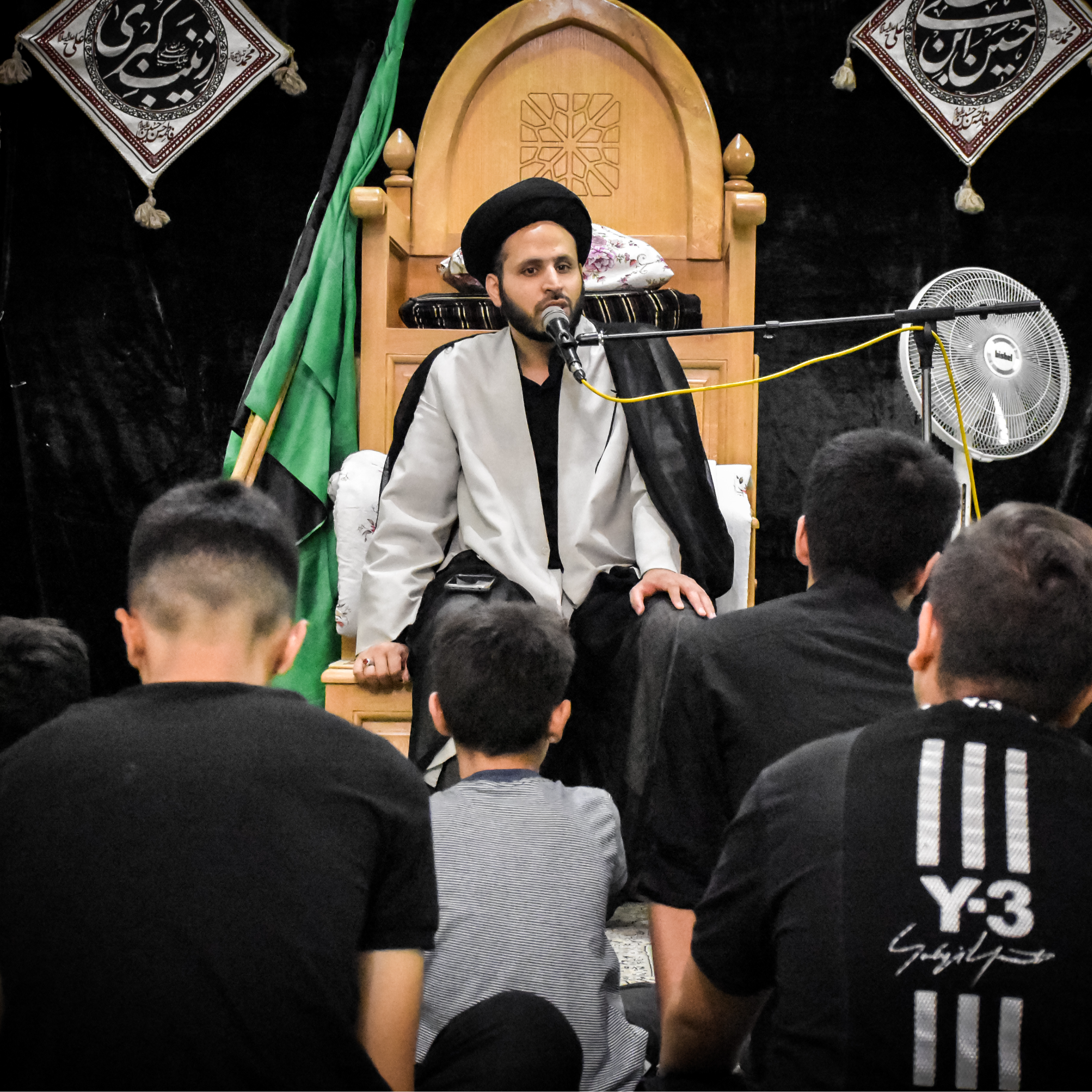 کاور قرائت مناجات شعبانیه - سید احمد مدارایی