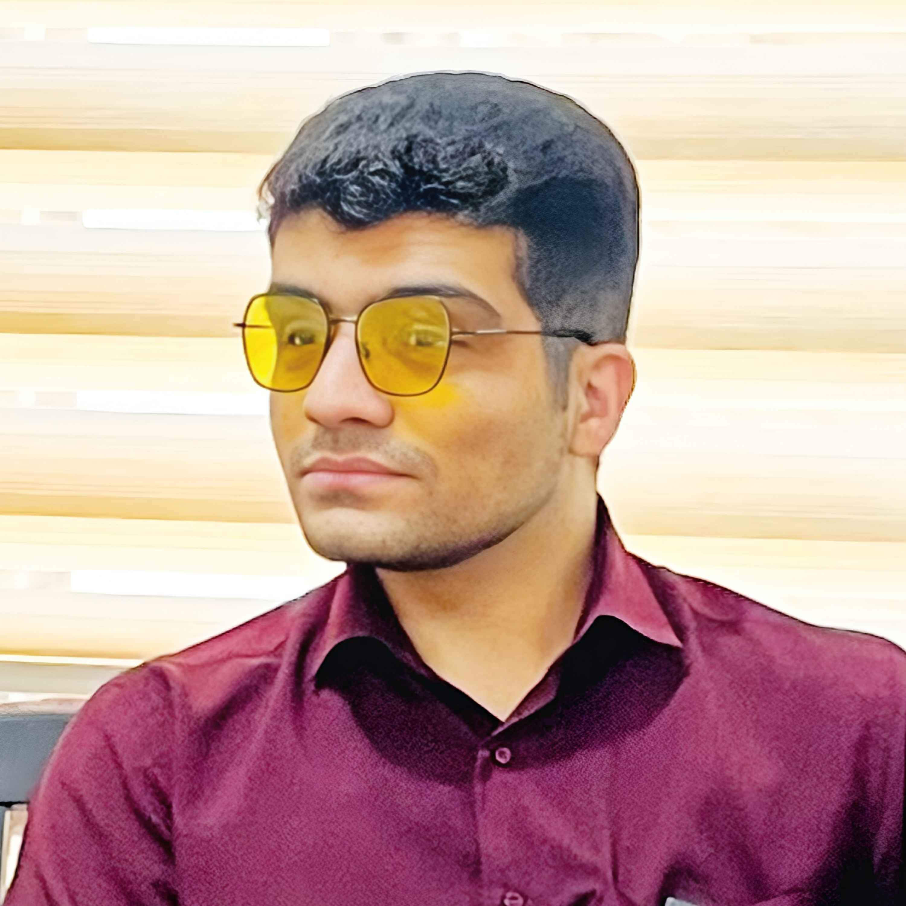 کاور خودشناسی با مازیار احمدموری