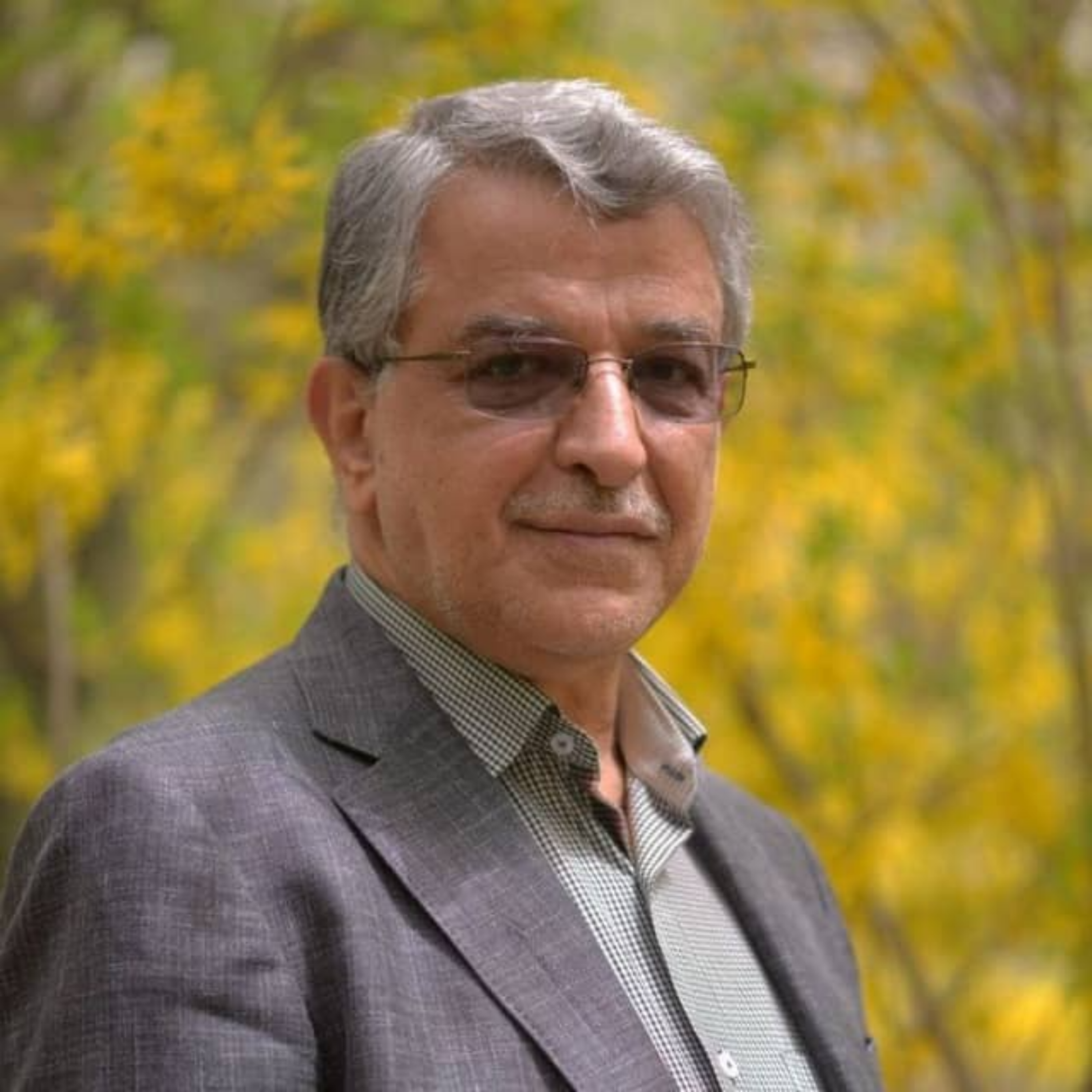 کاور دکتر سید حمید خویی